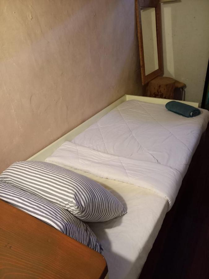 Lima.Tujoh Hotel Кучинг Екстериор снимка